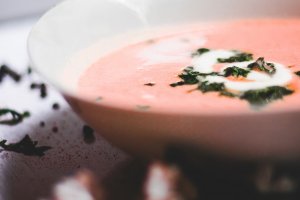 Soupe froide de tomates