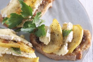 au camembert et aux pommes