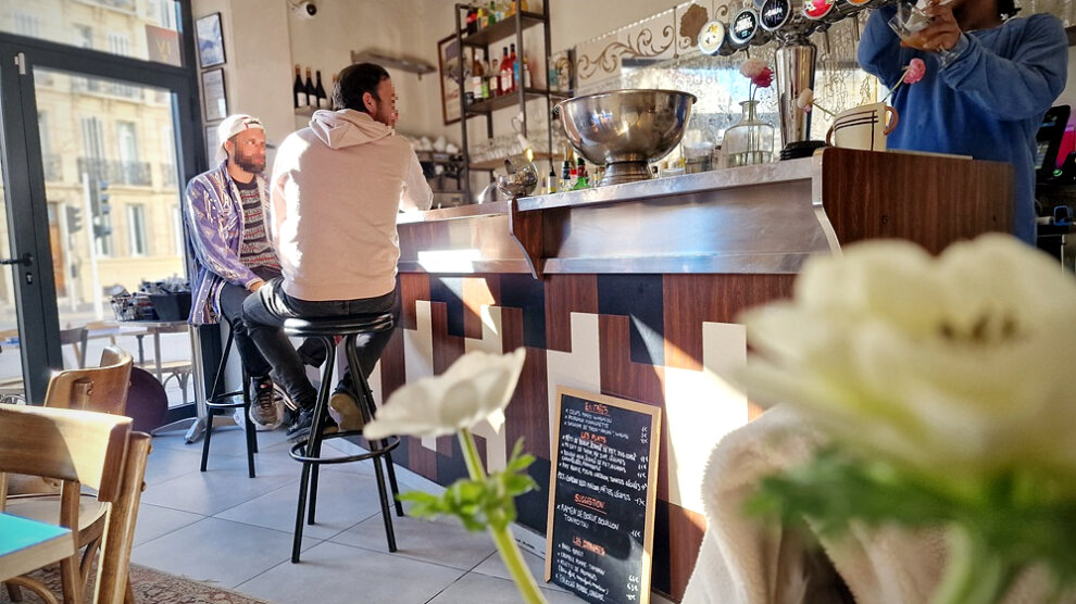 Le bistrot Sassy, boulevard Chave à Marseille 5e.