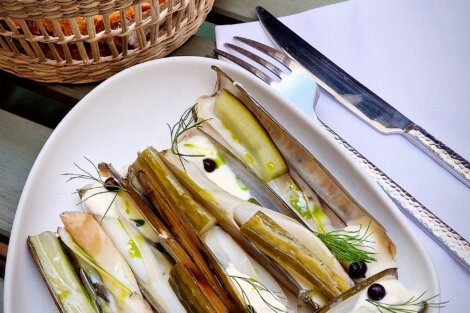 Couteaux sauce crémée et citronnée servis à la brasserie le Canotier à Marseille - Malmousque