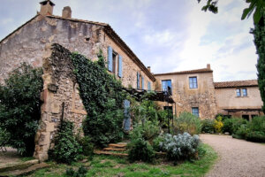 Les terres de Pierre, un domaine à Mouriès dans les Alpilles