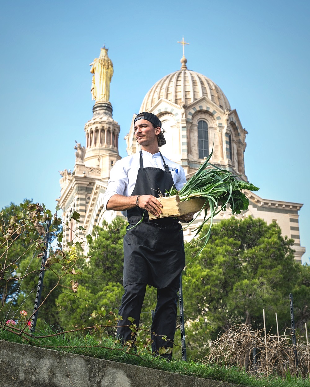 Tom, chef et jardinier à N.-D.-de-la-Garde